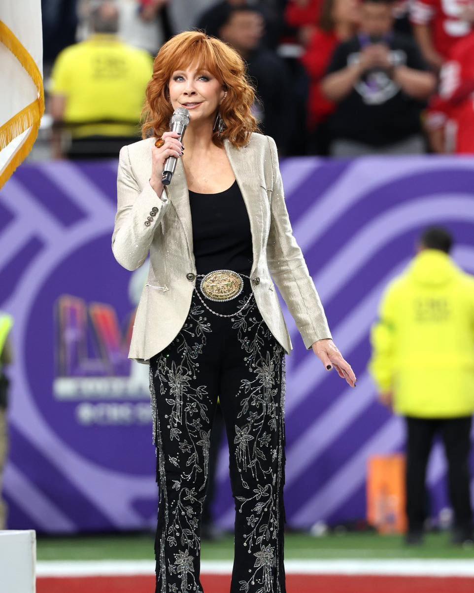 Reba McEntire receives mixed reactions after Super Bowl national anthem